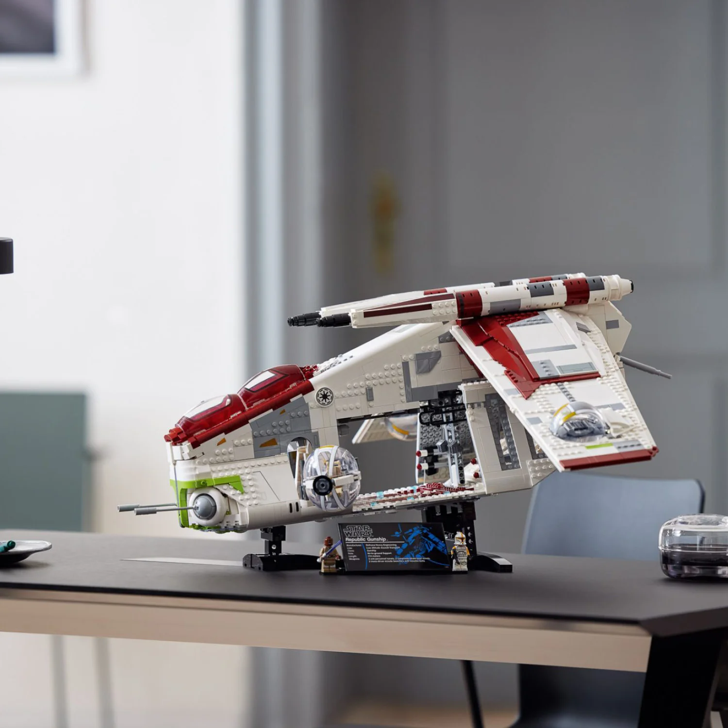 LEGO® Star Wars™ Republic Gunship - Image 5