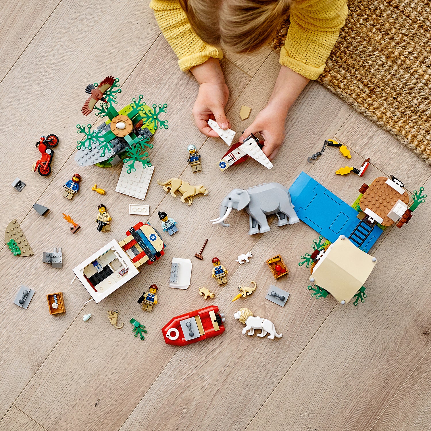 LEGO® City Wildlife Rescue Camp - Image 3