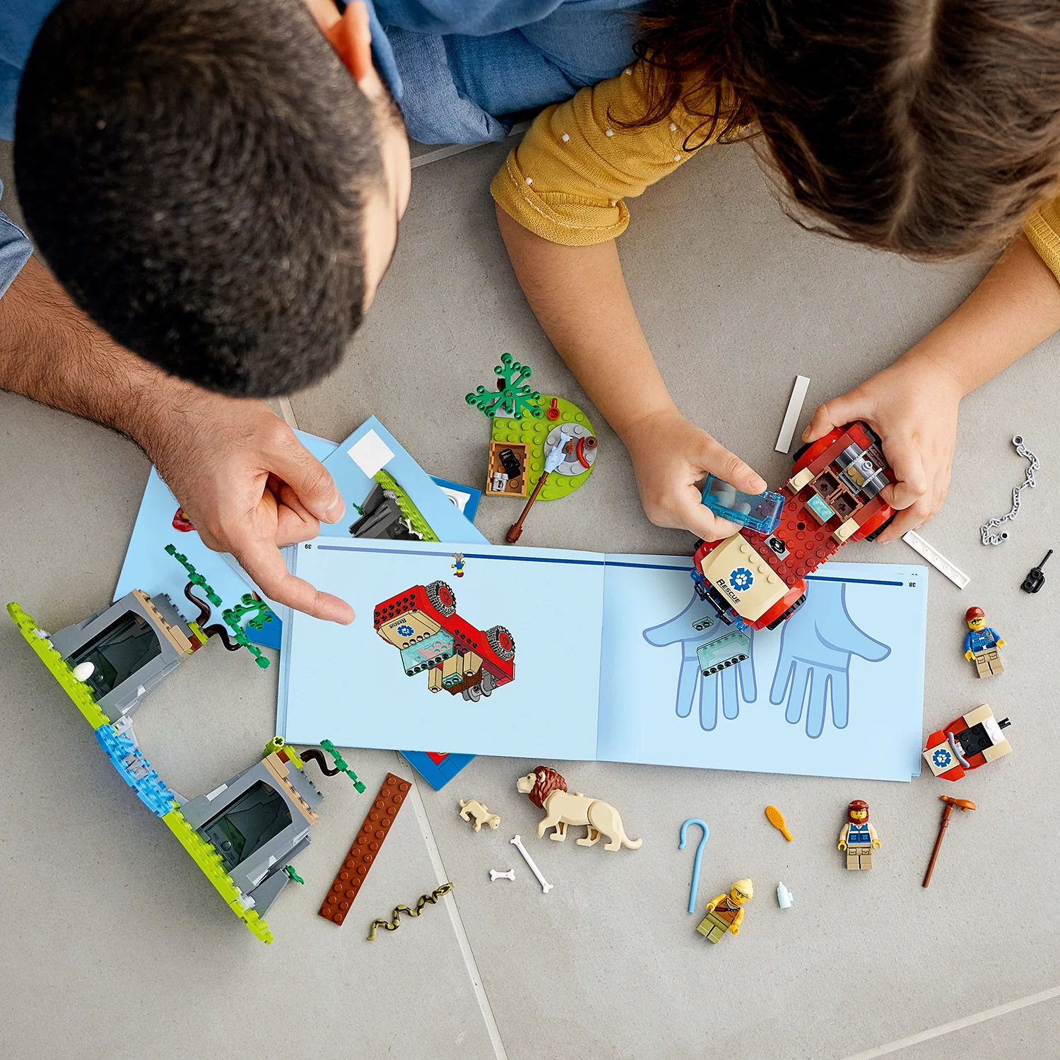 LEGO® City Wildlife Rescue Off-Roader - Image 3