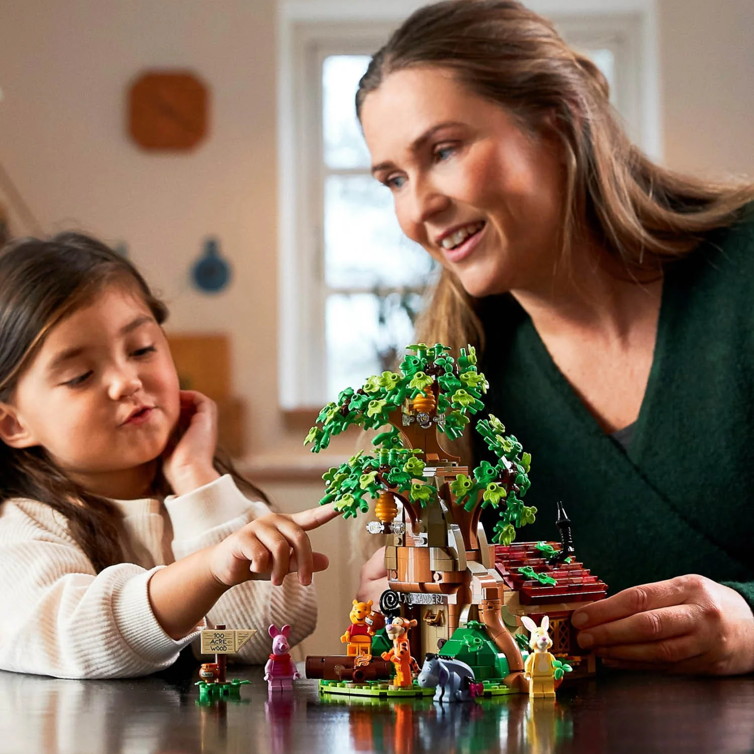 LEGO® Ideas │ Disney Winnie the Pooh - Image 8